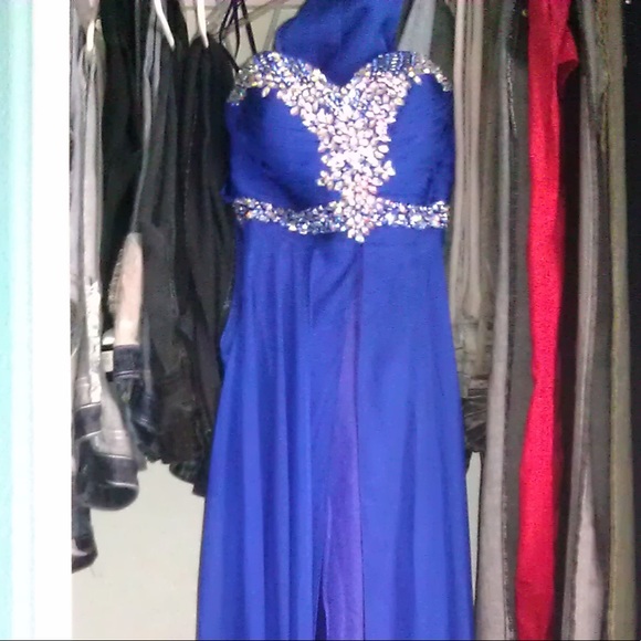 Prom dress - Picture 2 of 2