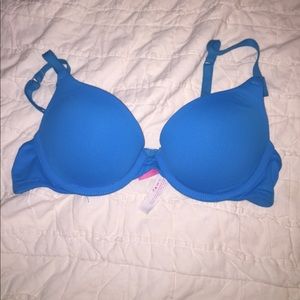 Victoria's Secret PINK push-up bra 💙