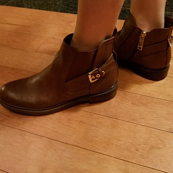 Tommy Hilfiger Shoes - Tommy Hilfiger Leather Ankle Boots