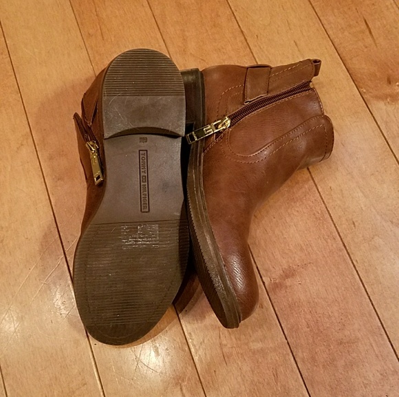 Tommy Hilfiger Leather Ankle Boots - Picture 3 of 7