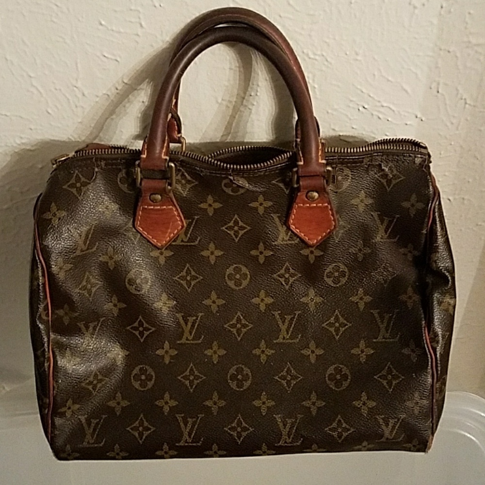 Louis Vuitton Speedy 30