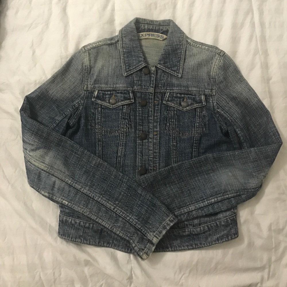 Express distressed denim jacket!!