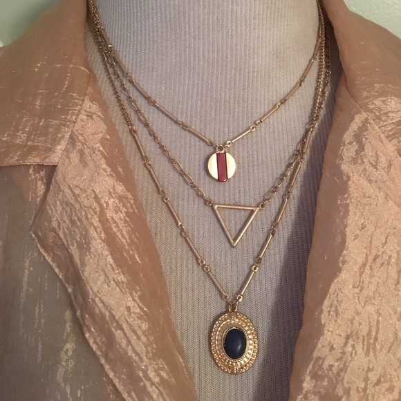 Jewelry - THREE LAYERED NECKLACE