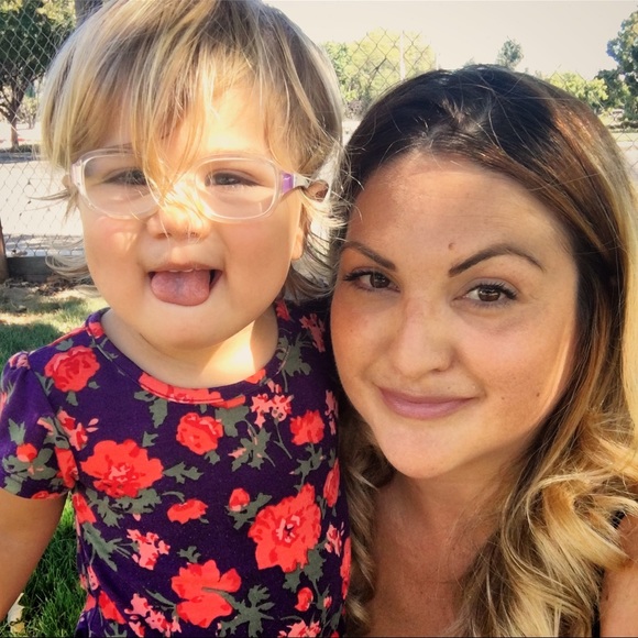 Meet your Posher, Ruthie! - Picture 7 of 7