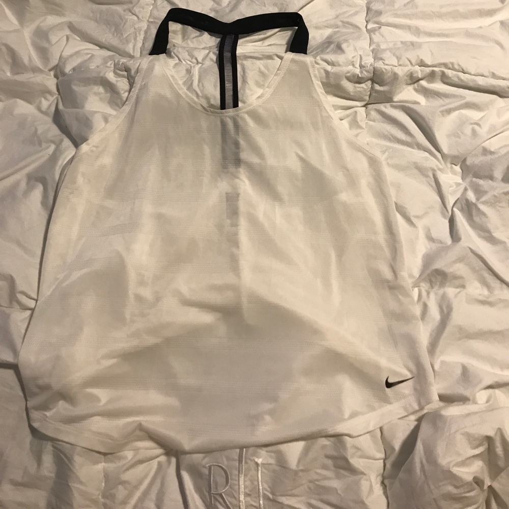 Nike dry fit top Sz M