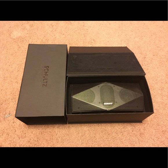 Schultz Crystal Portable Speaker - Picture 1 of 5