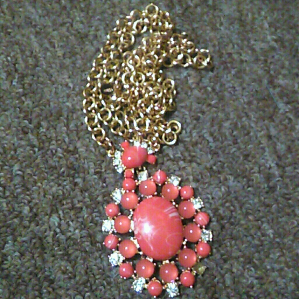 Joan Rivers pendant