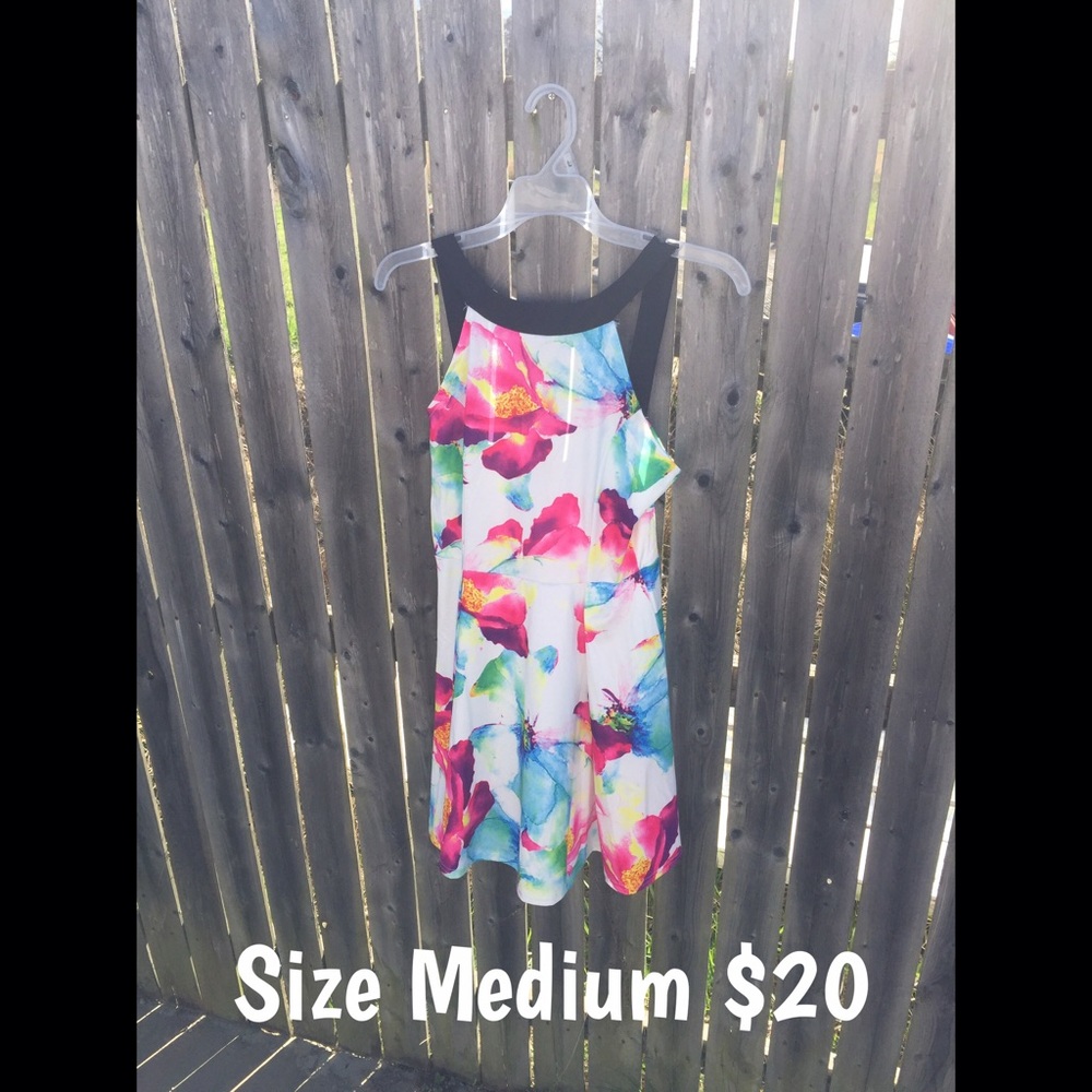Mid length floral dress, perfect for summer!