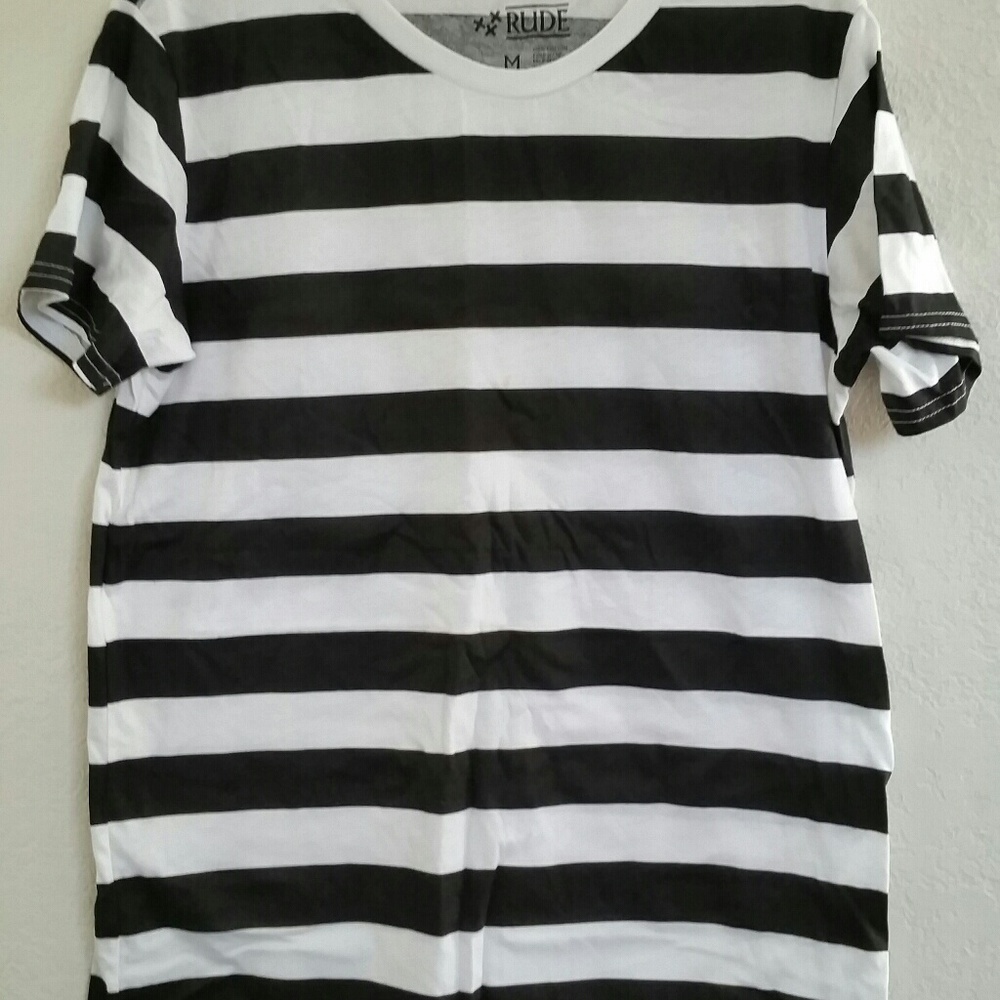 Black and white stripes tshirts