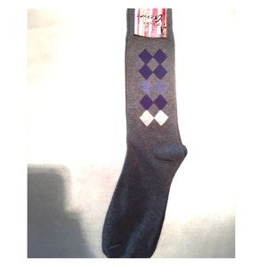 Arthur George by Robert Kardashian gray+blue socks