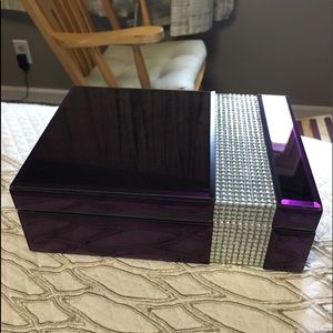 Jewelry box