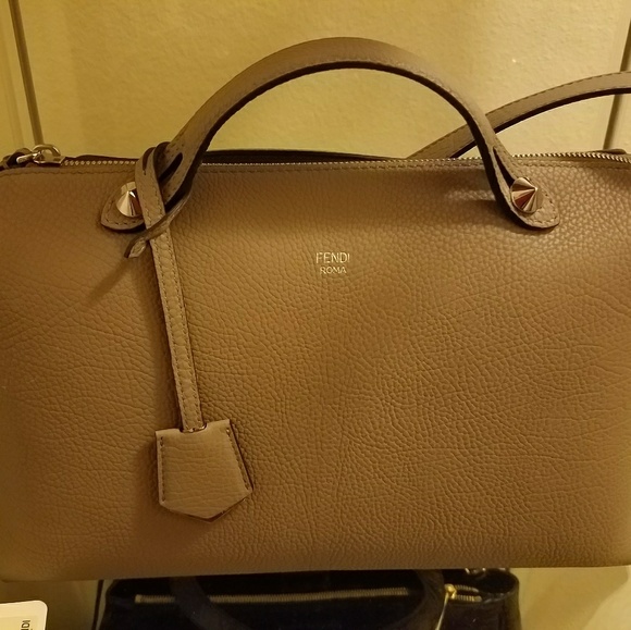 Fendi ?? authentic - Picture 1 of 4
