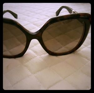 Fendi sunglasses