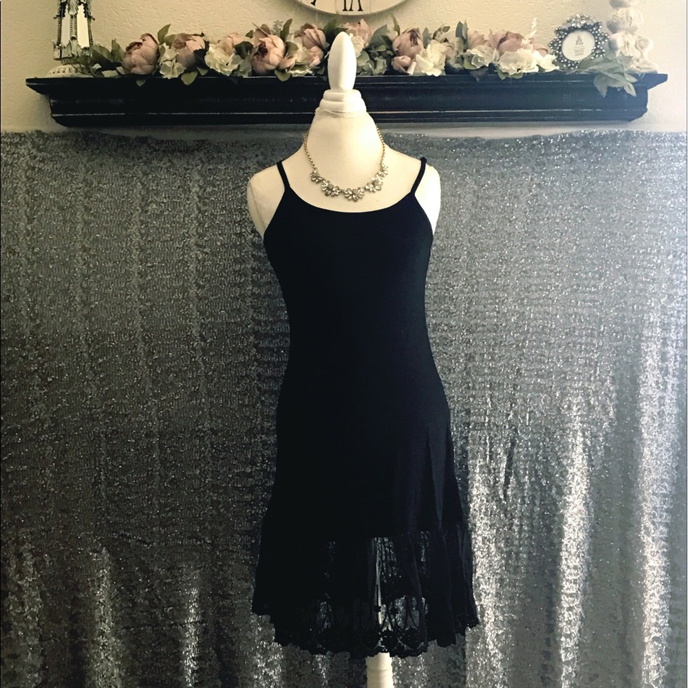 Lace Dress Extender - Picture 2 of 4