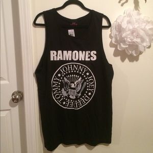 ❗️LAST CHANCE❗️Gone 7/29 Black/white Ramones tank