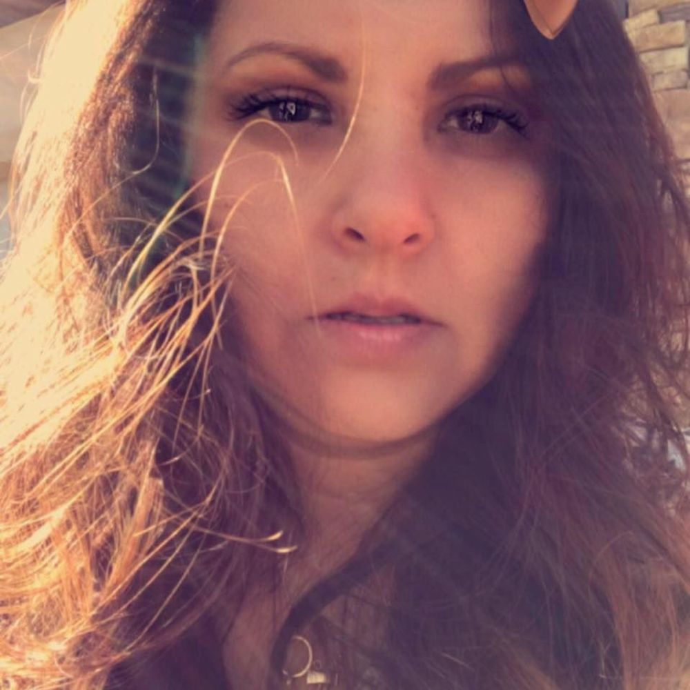 Meet your Posher, Ethia