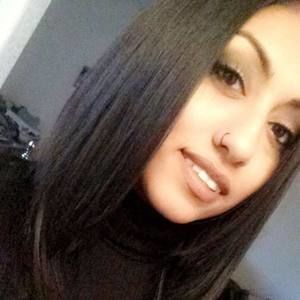 Meet your Posher, Sylvia