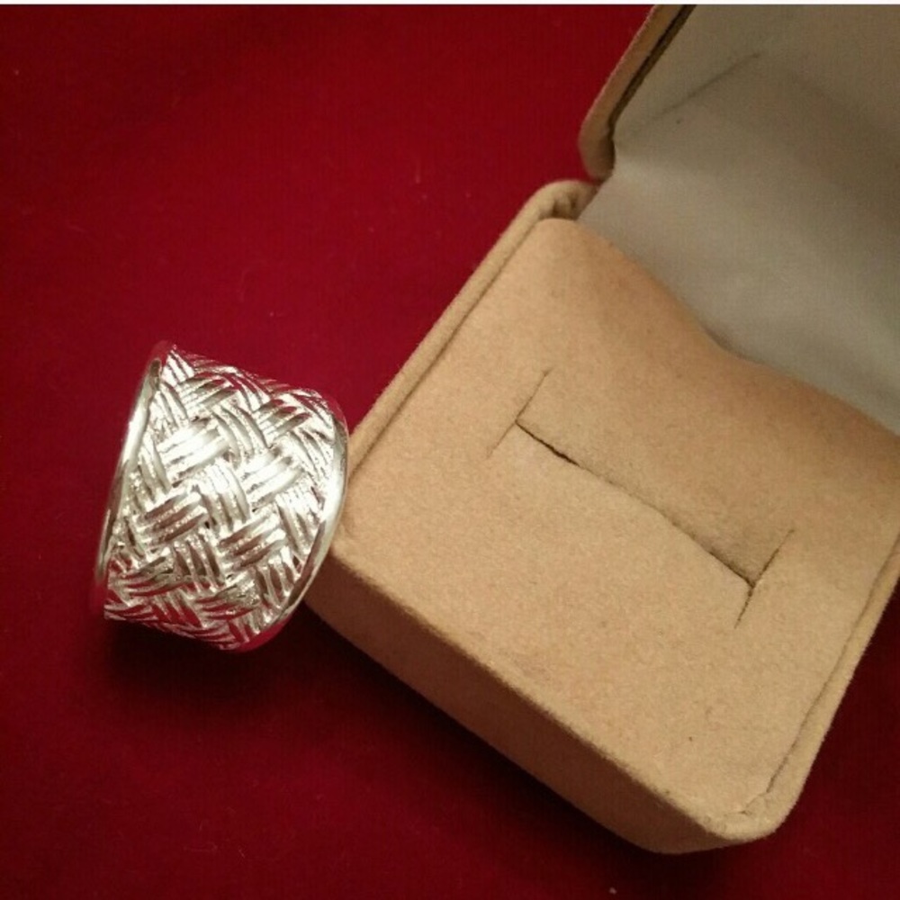NWT STERLING SILVER COCKTAIL RING - Picture 3 of 4