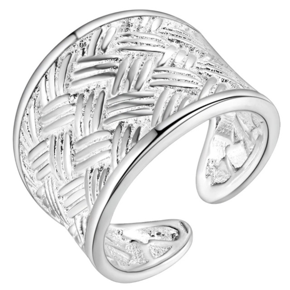 NWT STERLING SILVER COCKTAIL RING