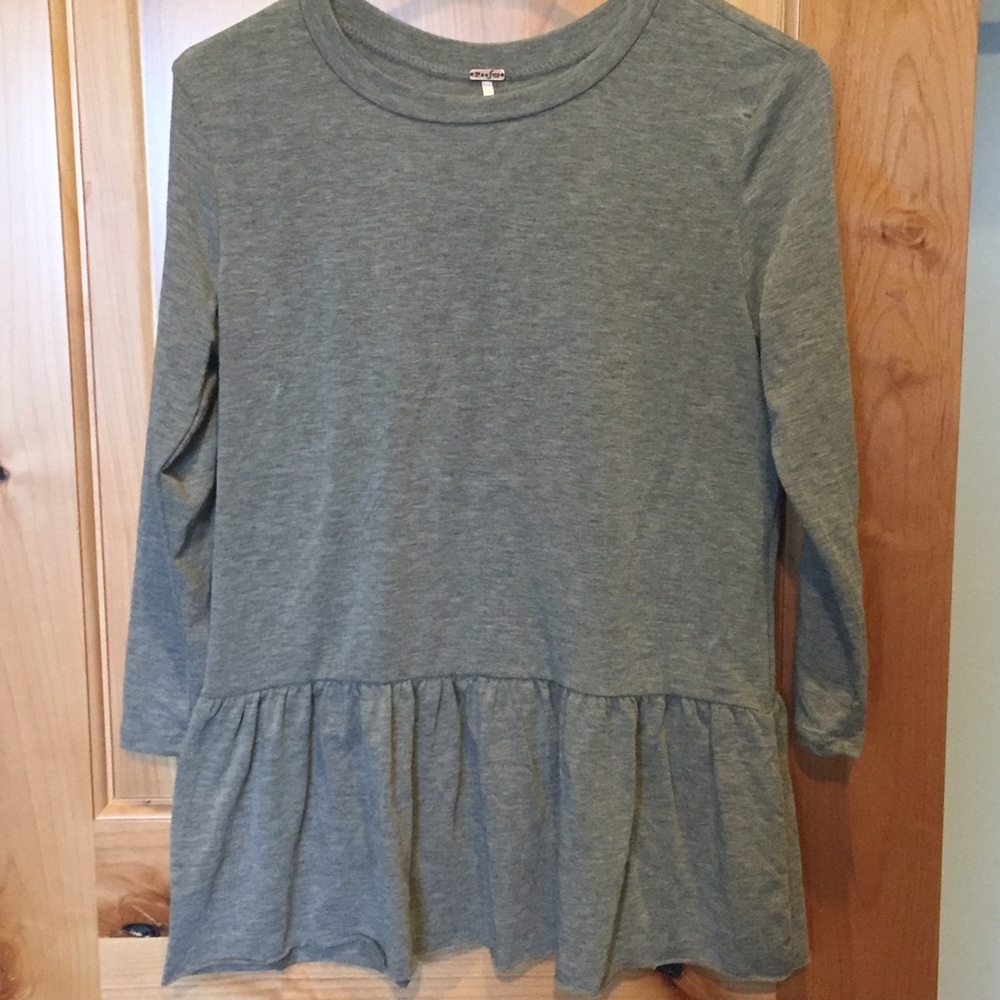 Grey peplum top