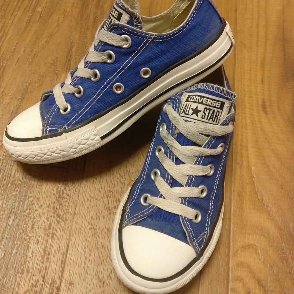 ❌ SOLD💲Blue Classic Low Top Converse