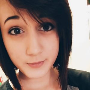 Meet your Posher, Crysten