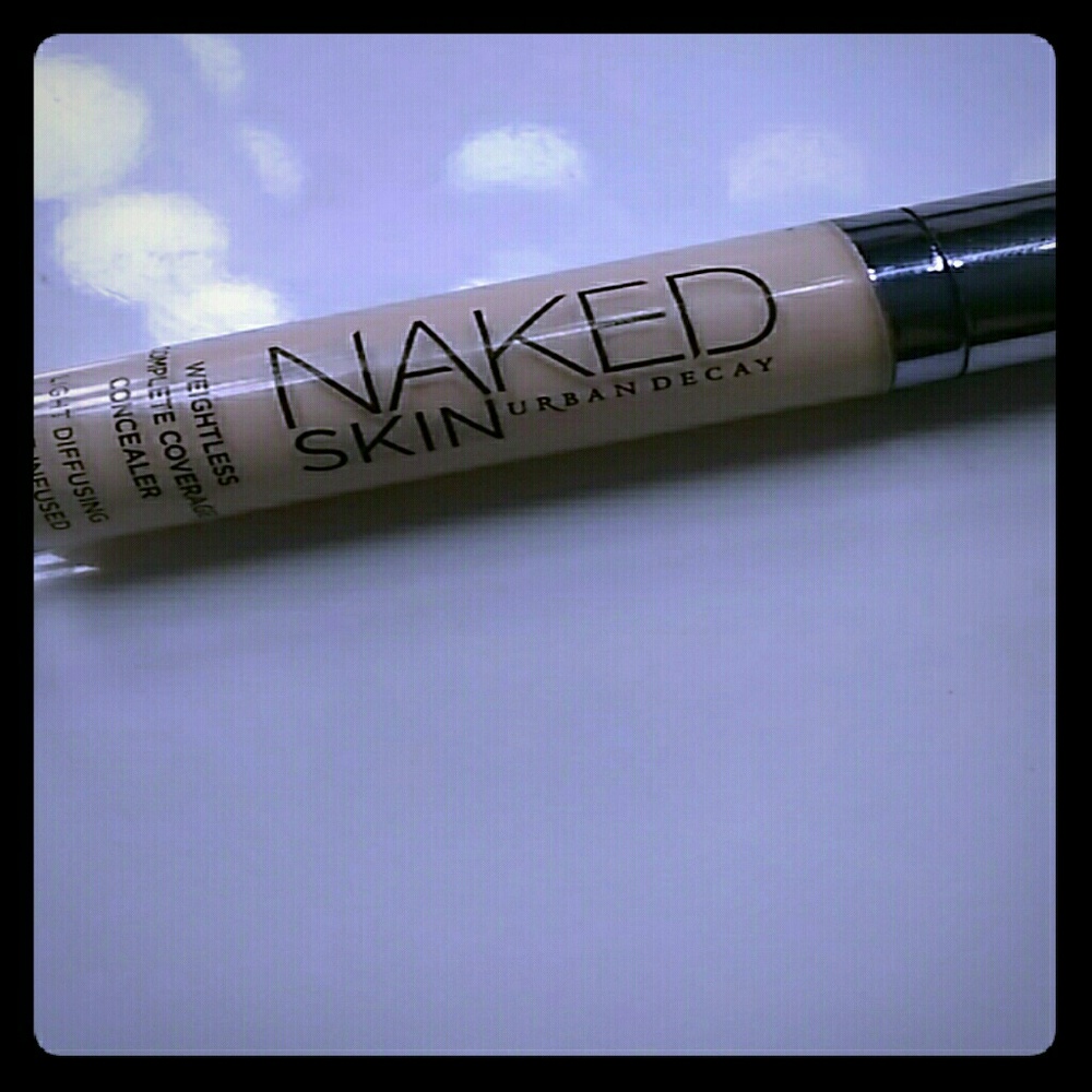 Urban Decay Naked Skin concealer