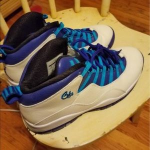 Jordans gym shoes size 10.5