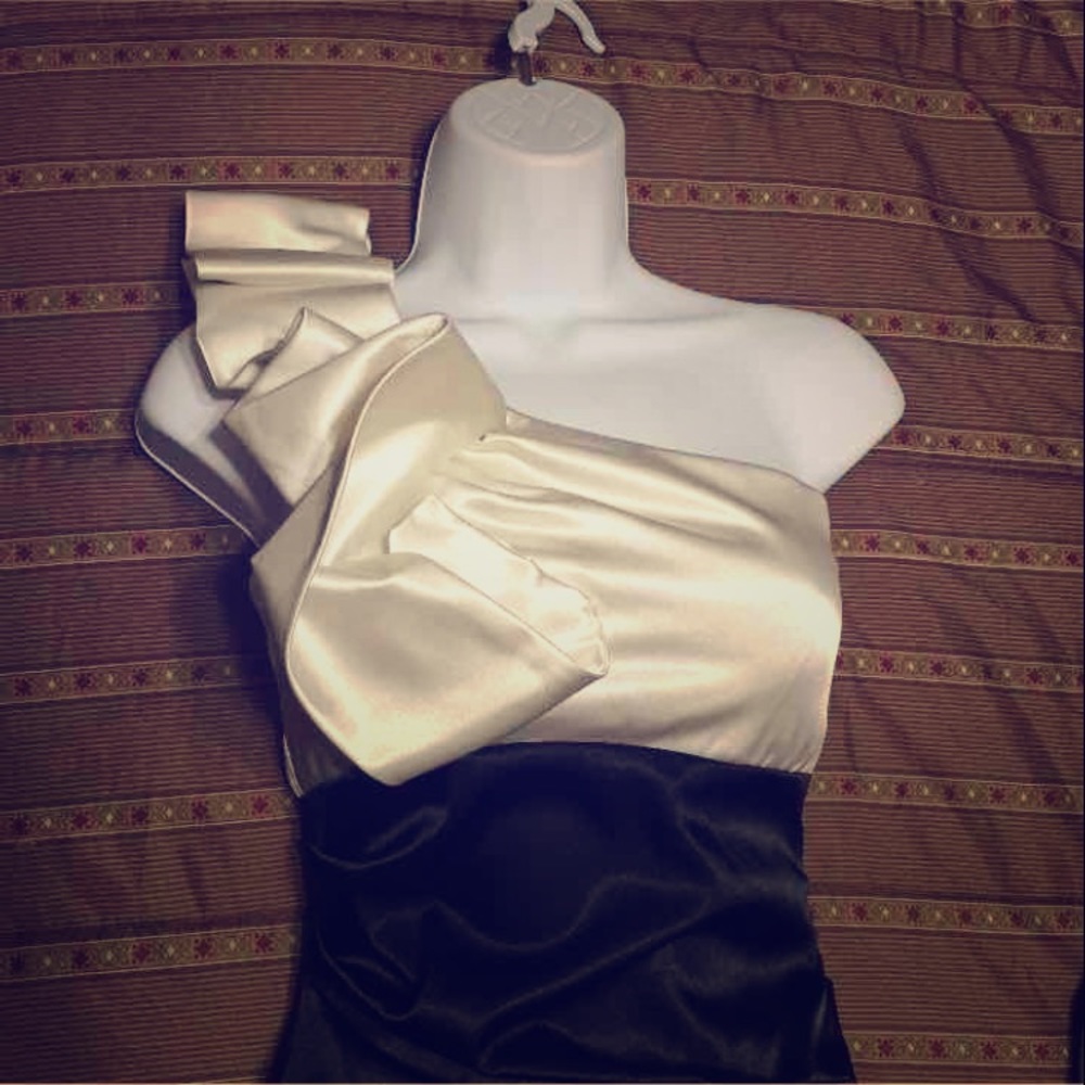 Ruffle cocktail dress