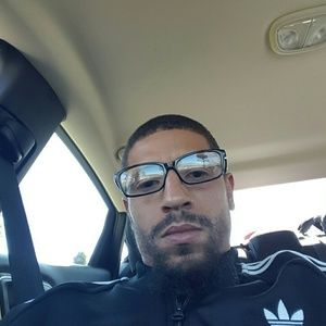 Meet your Posher, Troy