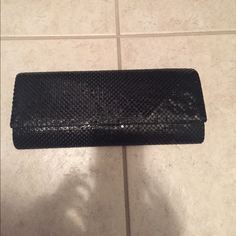 Black clutch