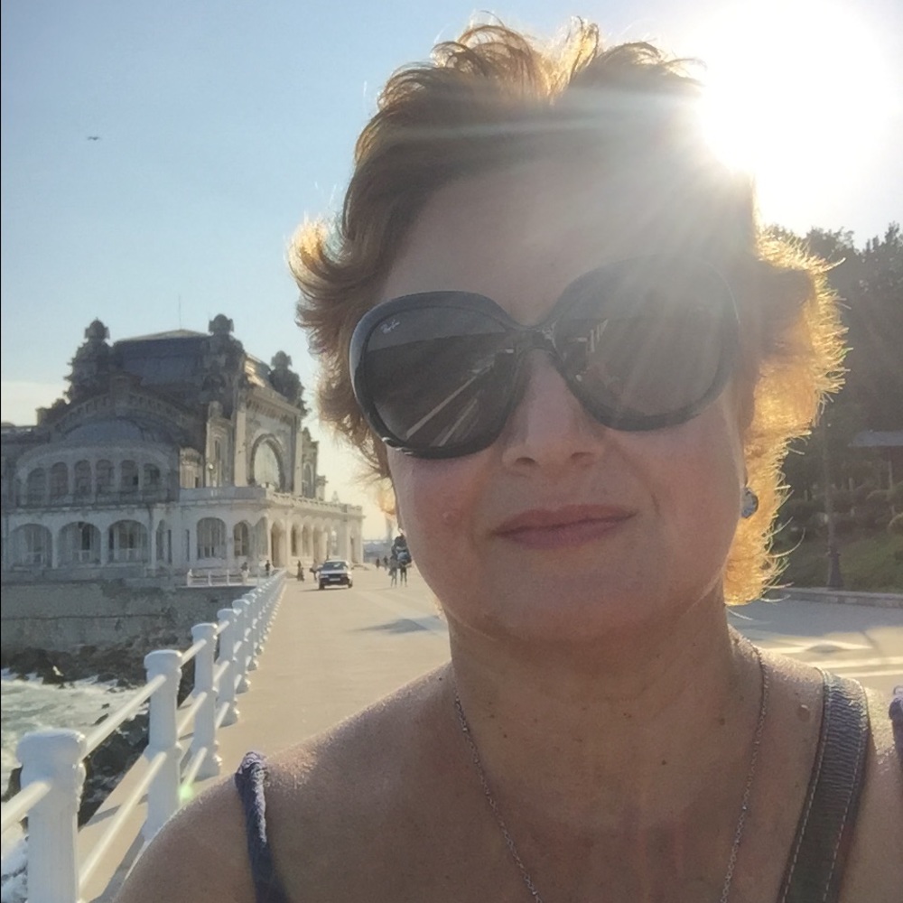 Meet your Posher, Andreea