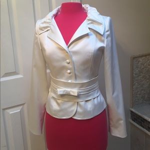 Sateen white blazer
