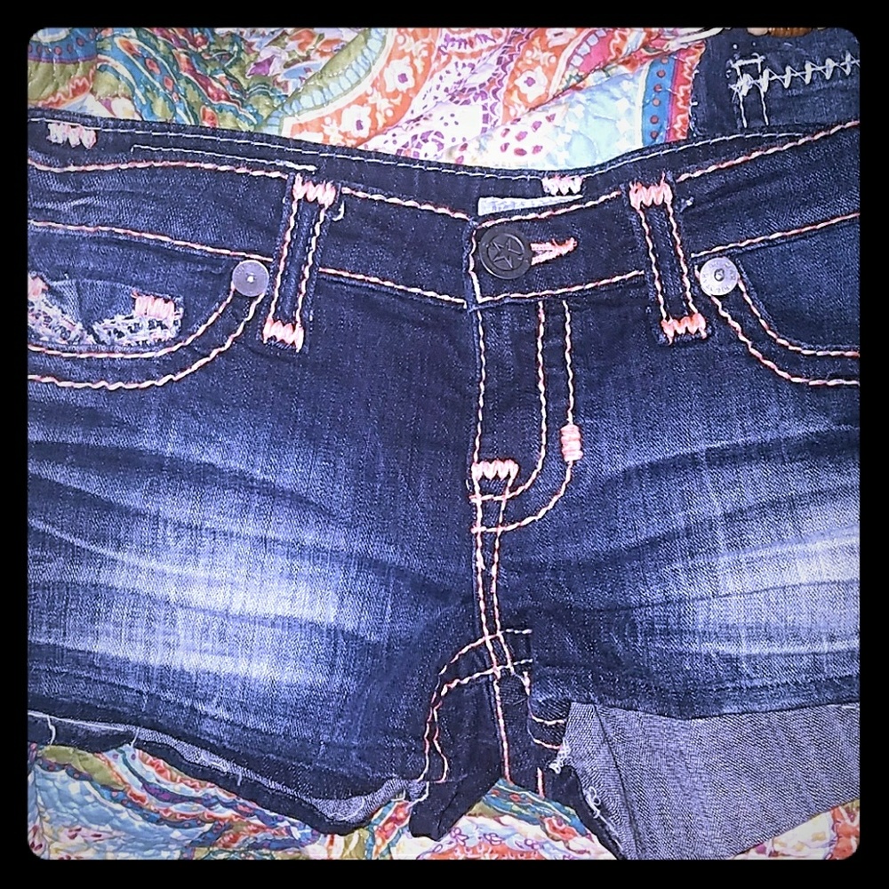 Size 28 shorts