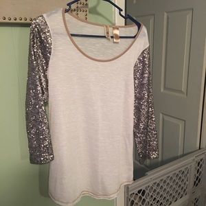 BKE sequin sleeve raglan