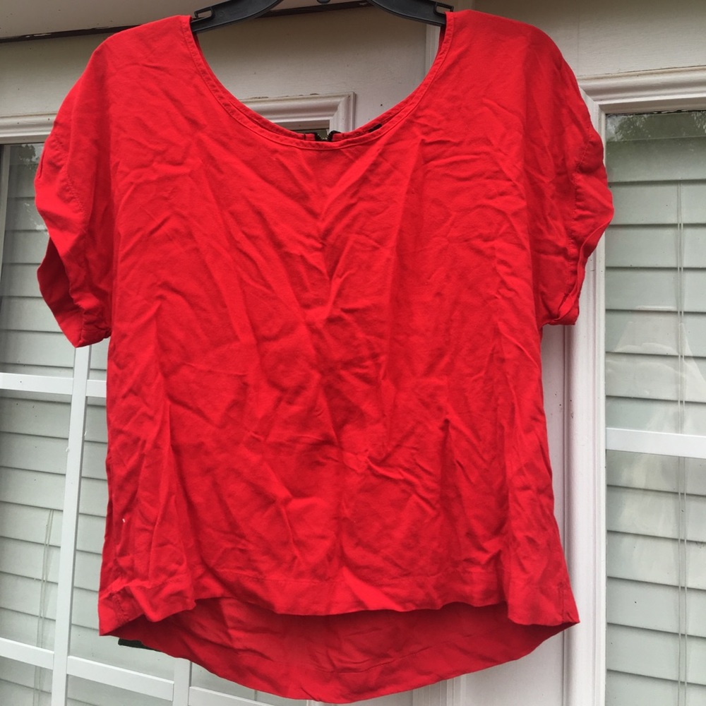 Cute red zip in the back blouse