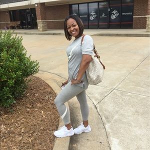 Meet your Posher, Deidra