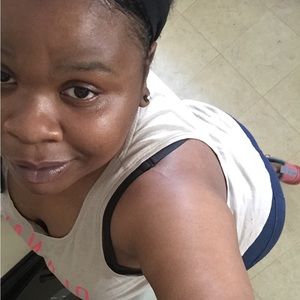 Meet your Posher, Alicia