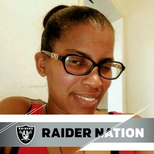 Meet your Posher, Carla