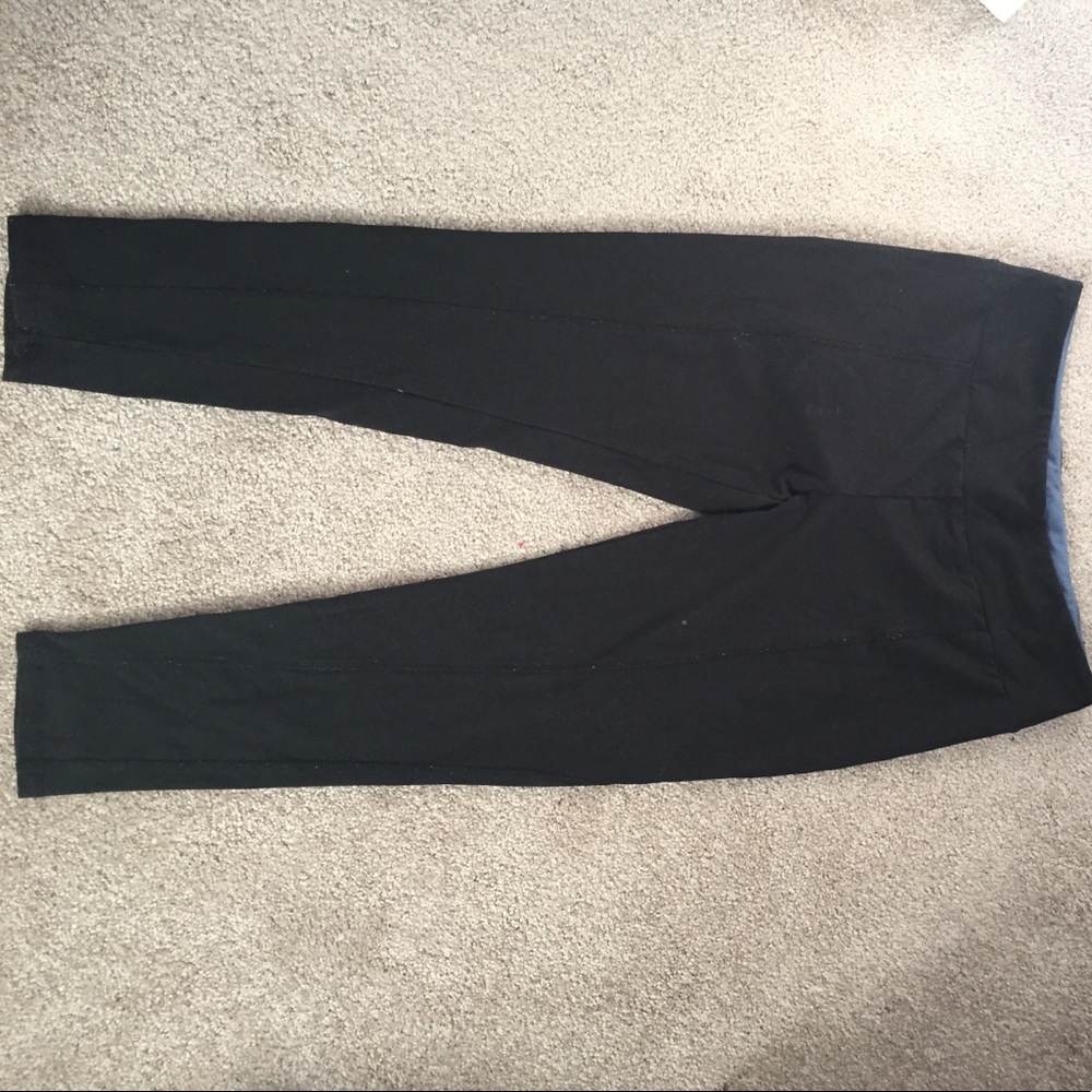 Black Capris