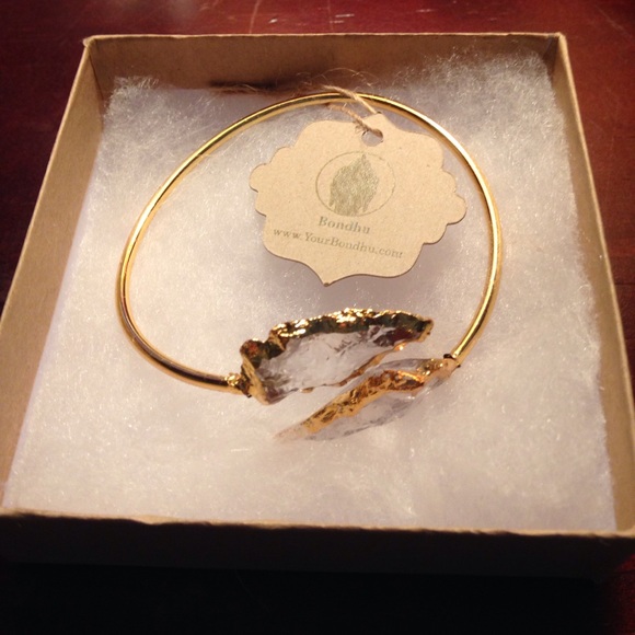 Bondhu Crystal Arrowhead Bangle, 24K gold plated! - Picture 5 of 8