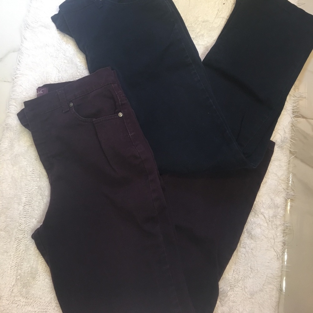 Bundle of two gloria Vanderbilt pants