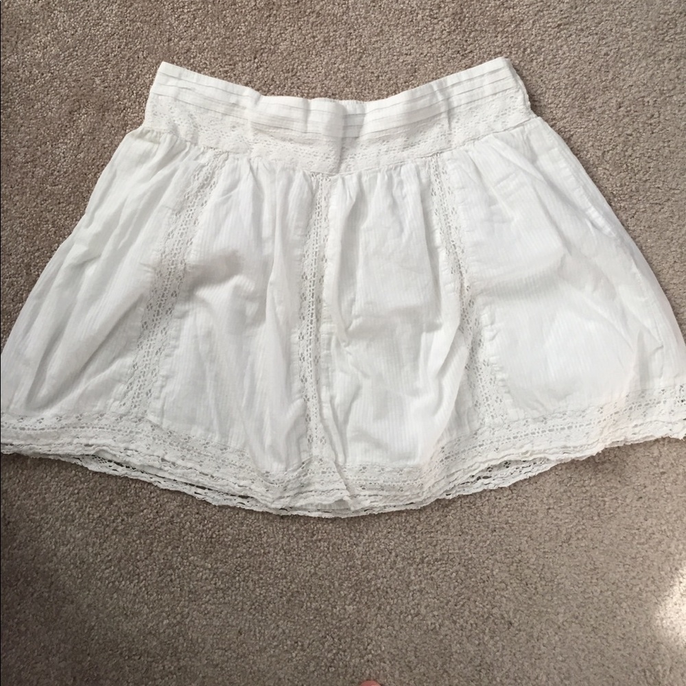AE white skirt