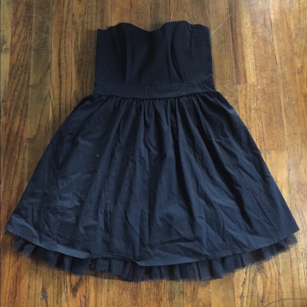 Cute black dress