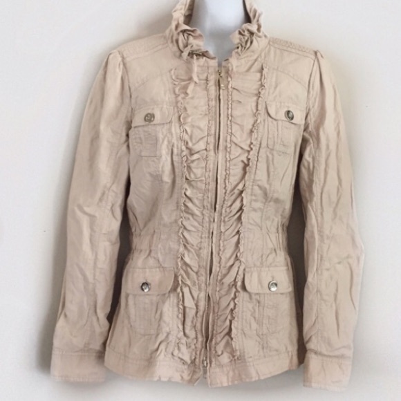 White House Black Market Jackets & Blazers - White House Black Market khaki fitted jacket