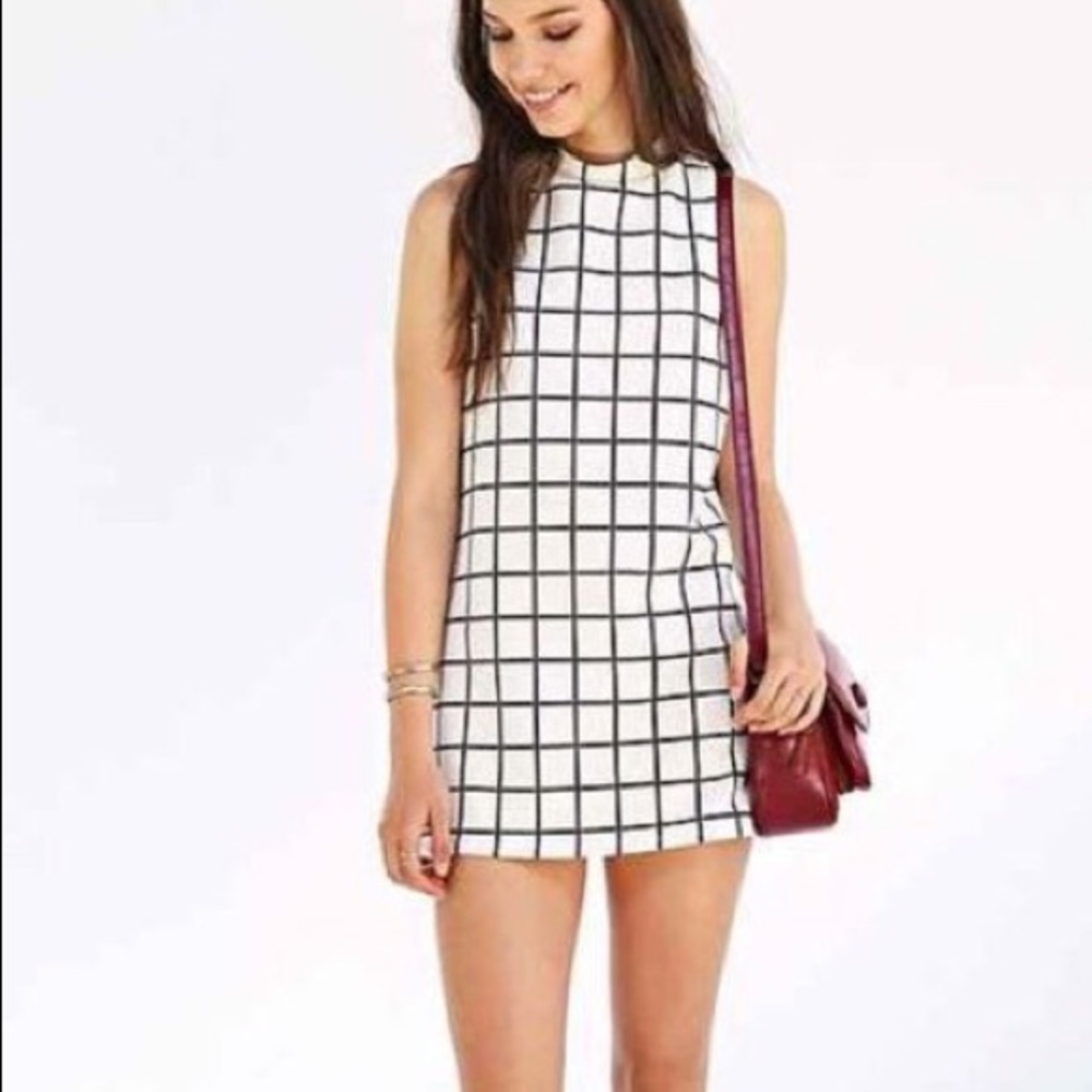 Grid pattern dress
