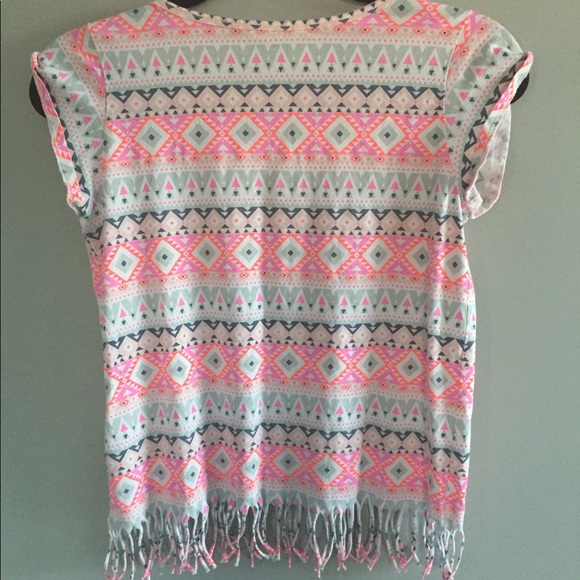 H&M Tribal Print Fringe Shirt - Picture 2 of 3