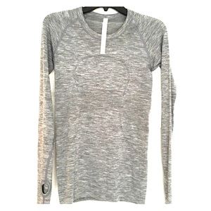 Swiftly Tech Long Sleeve Crew Grey 6