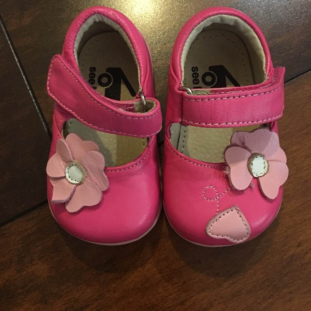 See kai run pink Mary Janes