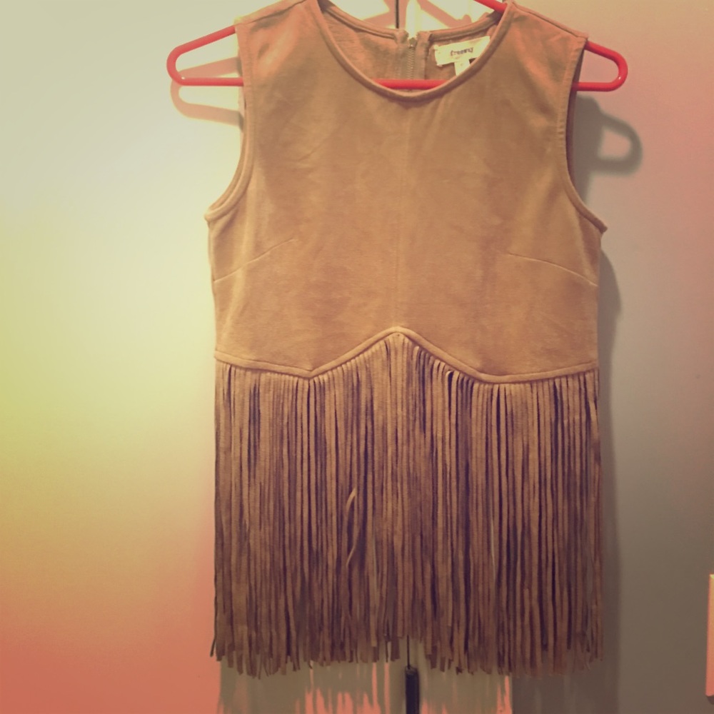 Fringe, crop top